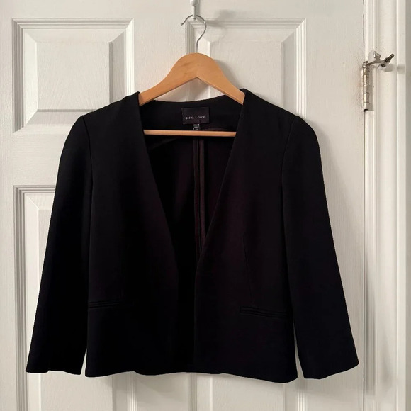Black Cropped  3/4 Length Sleeve Jacket, Judith and Charles, US 2 - Picture 3 of 7
